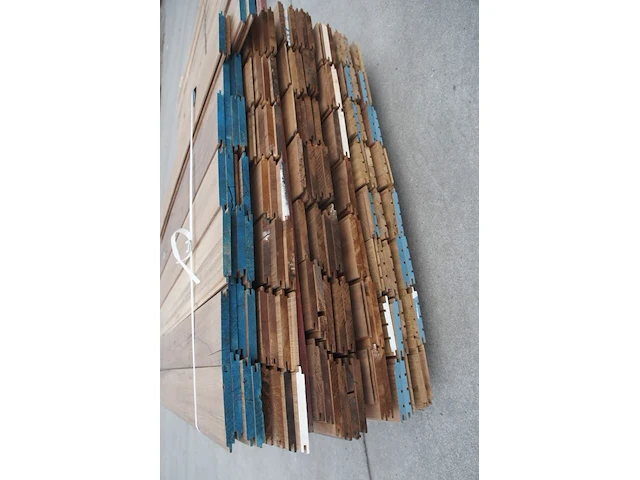 50,35 m² iroko/frake/ayous divers - afbeelding 4 van  6