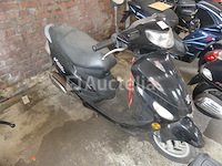 50cc peugeot v-clic scooter (vin: laeagz4808b28876) - afbeelding 5 van  12
