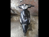 50cc peugeot v-clic scooter (vin: laeagz4808b28876) - afbeelding 8 van  12