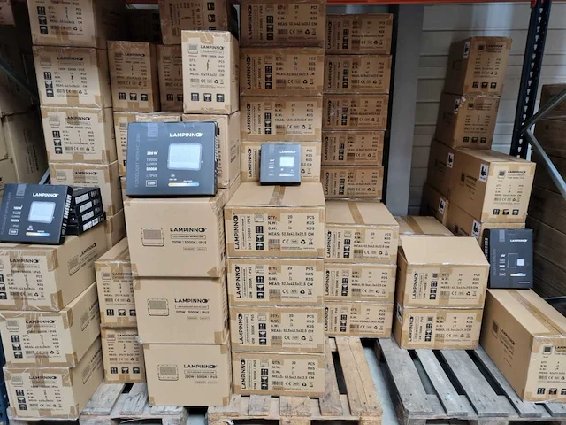 50w 5000k led breedstraler met sensor waterdicht (20x) - afbeelding 3 van  4