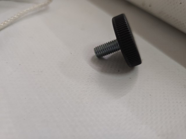 50x stelvoetjes zwart rond ø 32x9 | m 8x20/17 kartelrand - afbeelding 5 van  5