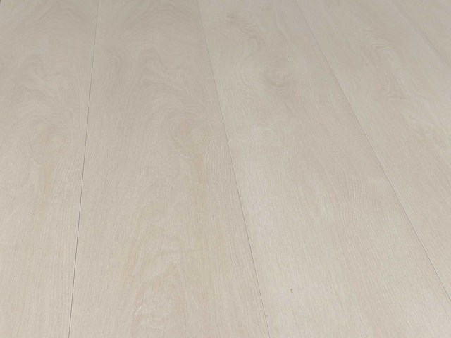 52 m2 laminaat plank - 1285 x 192 x 8 mm - afbeelding 1 van  4