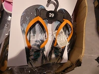 52 veelkleurige strandschoenen - afbeelding 2 van  5