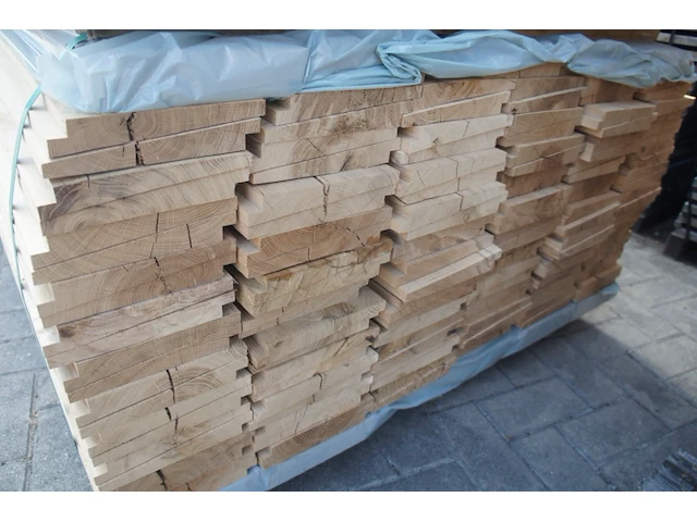 52,36 m² eiken gevelbekleding - afbeelding 4 van  5