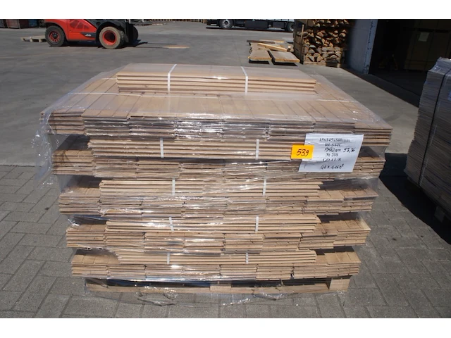 53,36 m² massief eiken visgraatparket 15mm - afbeelding 1 van  6