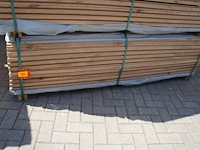 53,86 m² eiken gevelbekleding