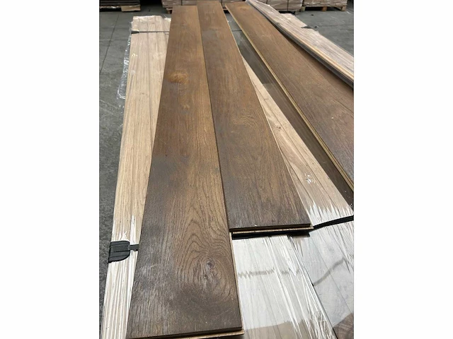 53,90 m² massief eiken parket 20mm clay oil - afbeelding 1 van  7