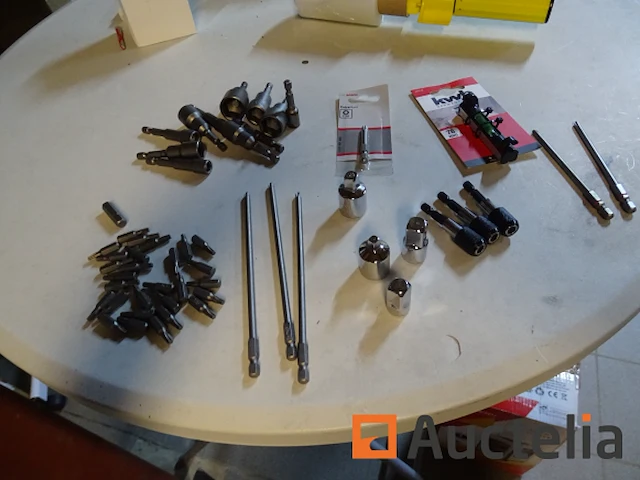 54 diverse bits (bithouder, dop, ...) - afbeelding 1 van  12