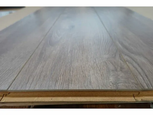 54 m2 laminaatvloer 12 mm - afbeelding 3 van  3