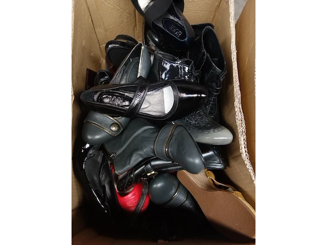54x diverse schoenen - afbeelding 1 van  4