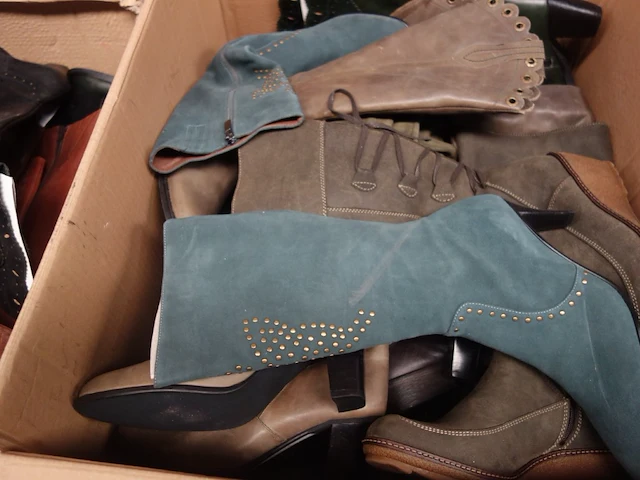 54x diverse schoenen - afbeelding 3 van  4