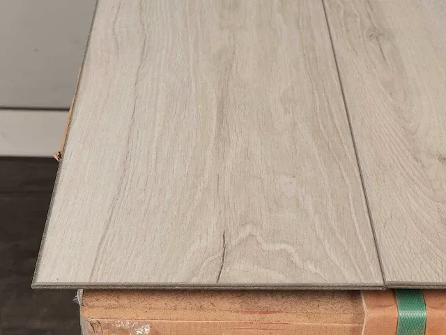 55 m2 krono laminaat - 1288 x 195 x 6 mm - afbeelding 2 van  4