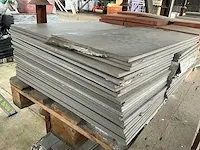 55 porseleinen tegels polis 60x60 cm (plm 19,8 m2) - afbeelding 3 van  4