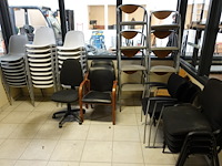 55x diverse stoelen - afbeelding 1 van  7