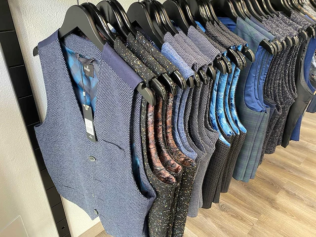 55x gilet, diverse maten, merken en modellen - afbeelding 3 van  10
