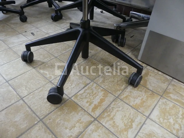 56 bureaustoelen - afbeelding 16 van  20