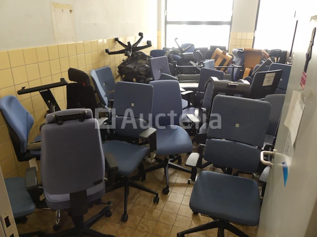 56 bureaustoelen - afbeelding 1 van  20