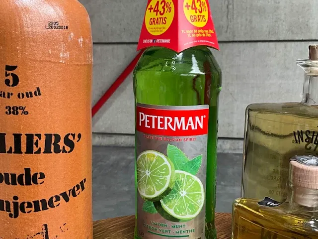 56 flessen diverse jenever - afbeelding 6 van  11