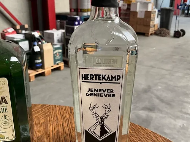 56 flessen diverse jenever - afbeelding 9 van  11