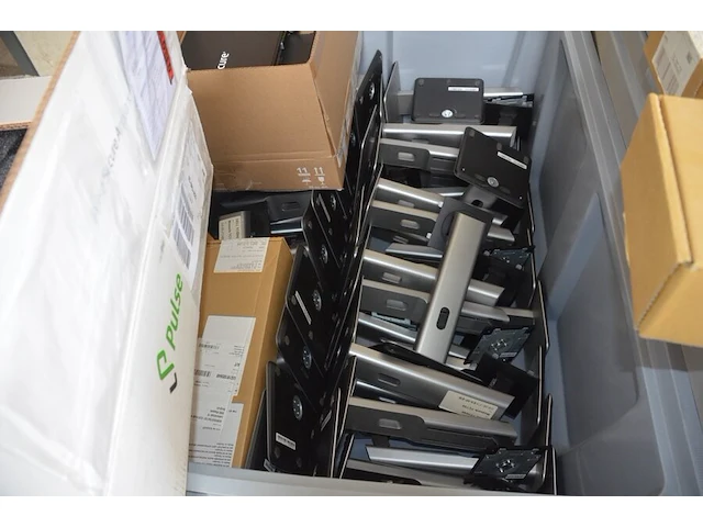 56 stuks dell thin client all-in-one w11b met bijhorende voeten (zonder pvc bakken) - afbeelding 10 van  17