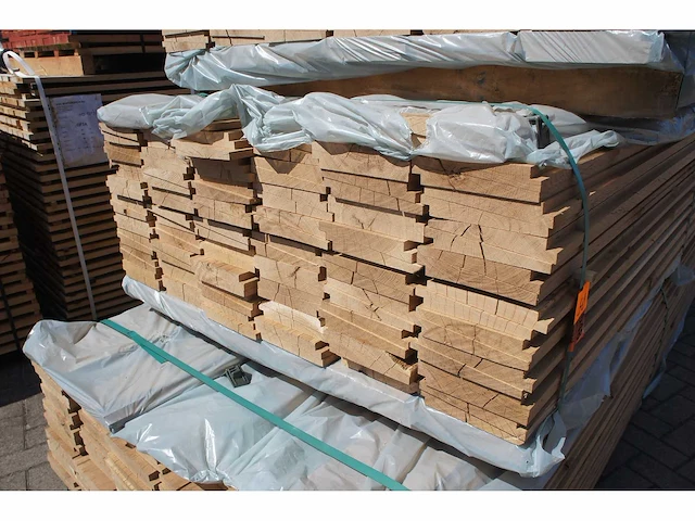 56,54 m² eiken gevelbekleding - afbeelding 3 van  4