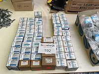 57 x doosjes schroeven - afbeelding 1 van  7