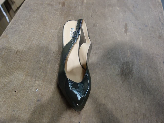 57x diverse schoenen - afbeelding 2 van  9