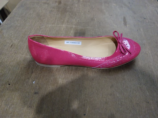 57x diverse schoenen - afbeelding 3 van  9