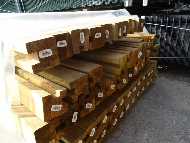 57x houten omheiningspaal - afbeelding 7 van  7