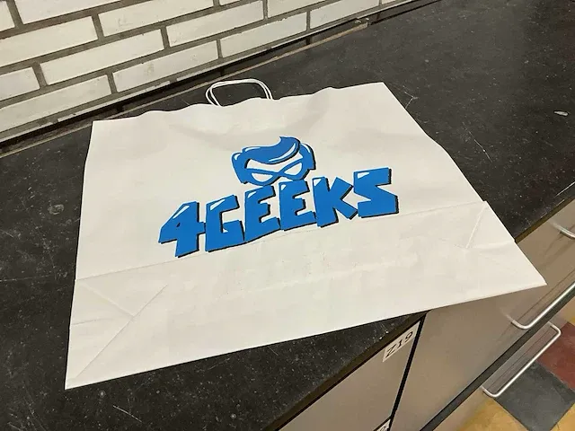 5800 papieren draagtassen 4geeks (l) - afbeelding 2 van  4
