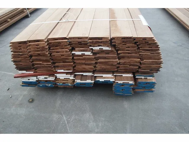 59,15 m² frake/ayous gevelbekleding - afbeelding 3 van  4