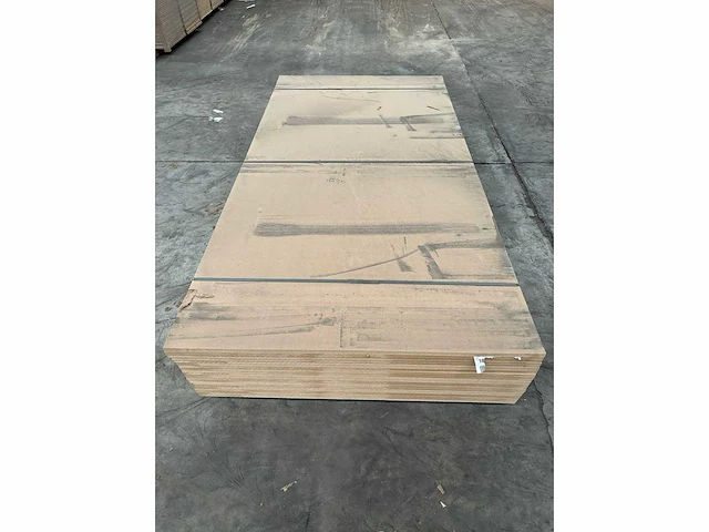 59,5 m² mdf 1,22 m breed 2,44 m lang 1,8 cm dik - afbeelding 4 van  4