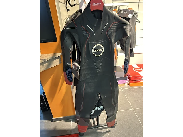 5x 2de-hands wetsuit - afbeelding 4 van  11