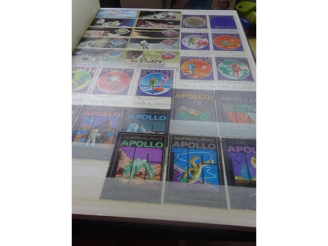 5x boeken postzegels thema - afbeelding 2 van  8