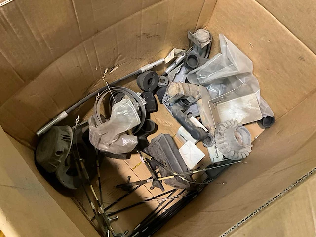 5x bomag bt68 trilstamper met lot accessoires - afbeelding 2 van  7