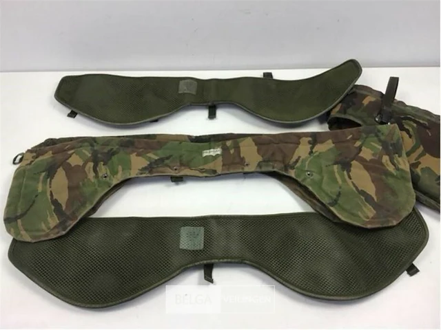 (5x) britse leger plce heupbeschermer voor riem of rugzak dpm camo - afbeelding 2 van  3