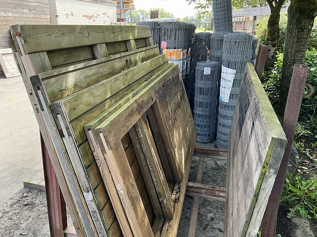 5x diverse houten poorten - afbeelding 1 van  12