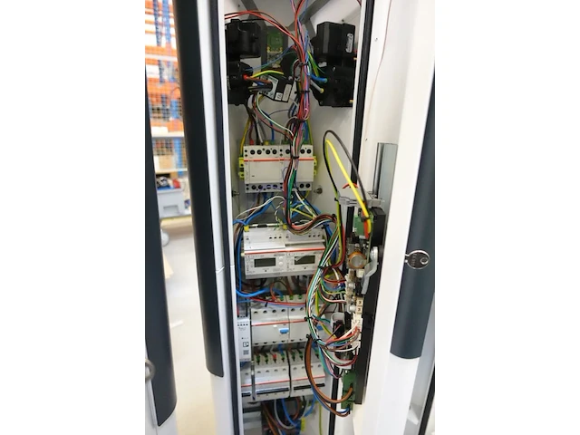 5x diverse laadpalen - afbeelding 4 van  7