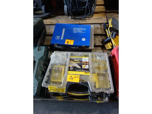 5x diverse materiaal koffer - afbeelding 1 van  6