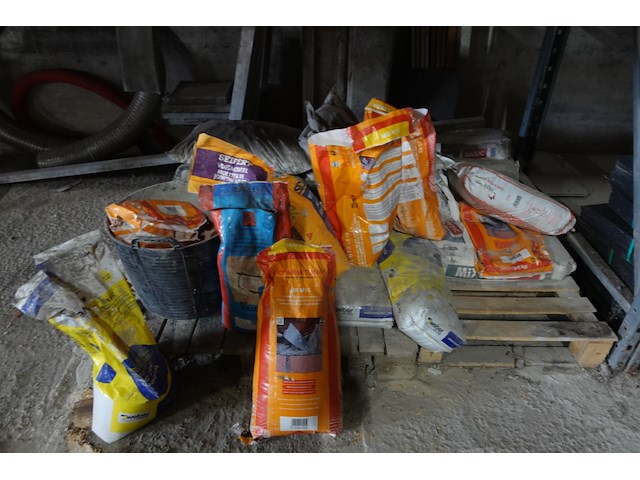 5x diverse paletten zand/mortels - afbeelding 4 van  5