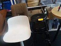 5x diverse stoelen - afbeelding 1 van  8