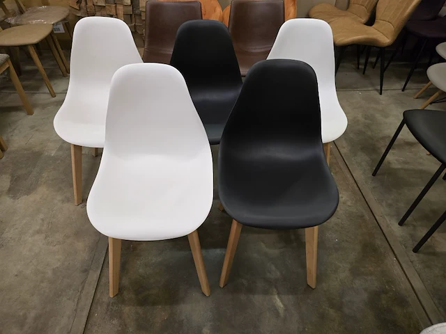 5x eetkamerstoel rico 3x white 2x black - afbeelding 1 van  4