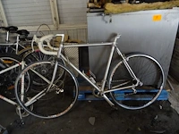 5x fiets + fietsdrager - afbeelding 3 van  4