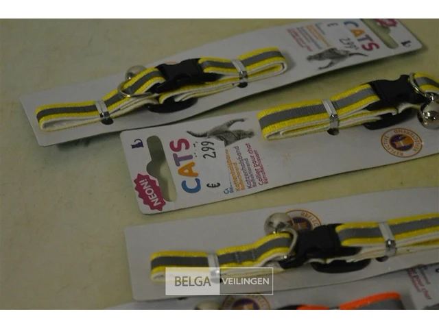 5x halsbandjes met belletje voor kat - afbeelding 2 van  3