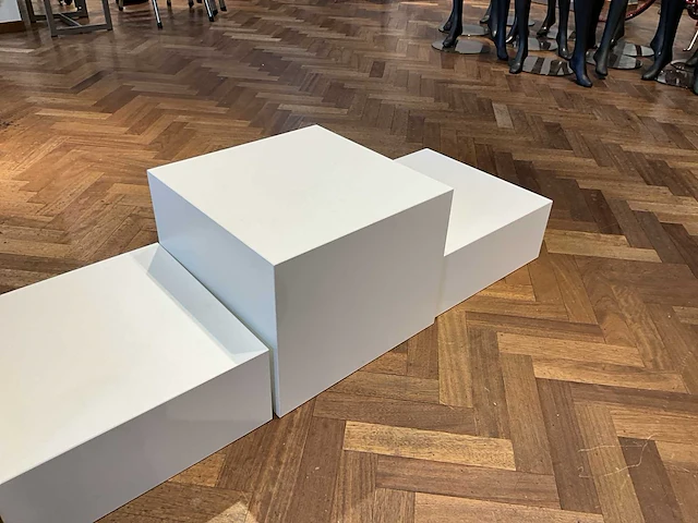 5x houten presentatiemeubel - afbeelding 7 van  17