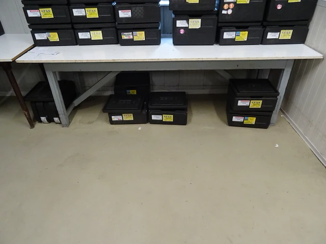 5x houten tafel - afbeelding 4 van  5
