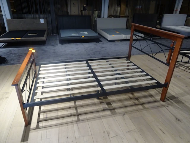 5x hout/metalen bed - afbeelding 3 van  5