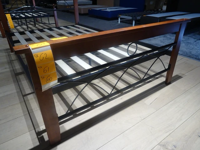 5x hout/metalen bed - afbeelding 4 van  5