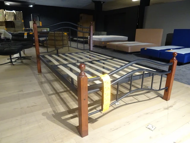 5x hout/metalen bed - afbeelding 2 van  4