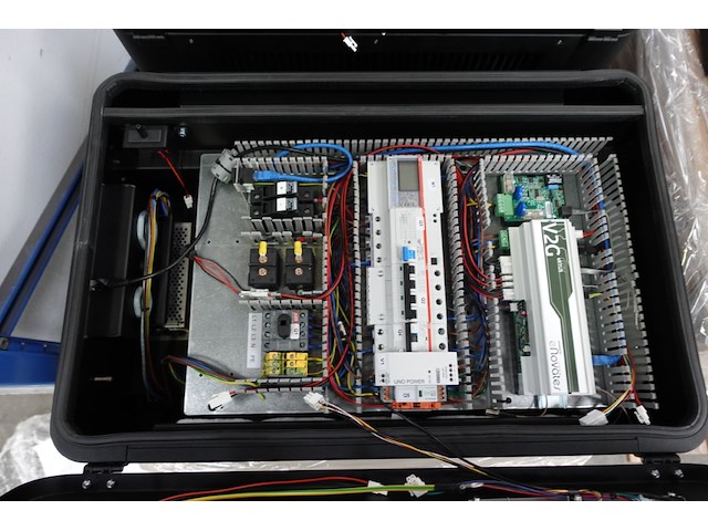 5x laadpaal ev + restpartij - afbeelding 3 van  5